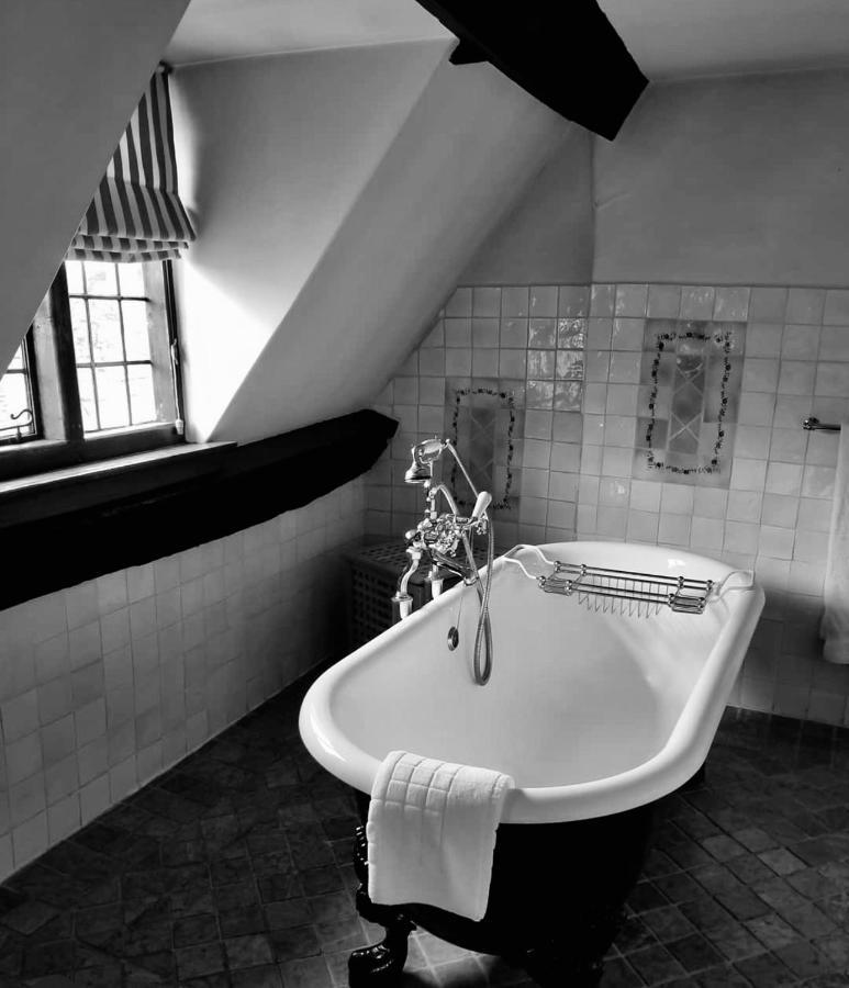 Burford House Bh Bed & Breakfast Ngoại thất bức ảnh